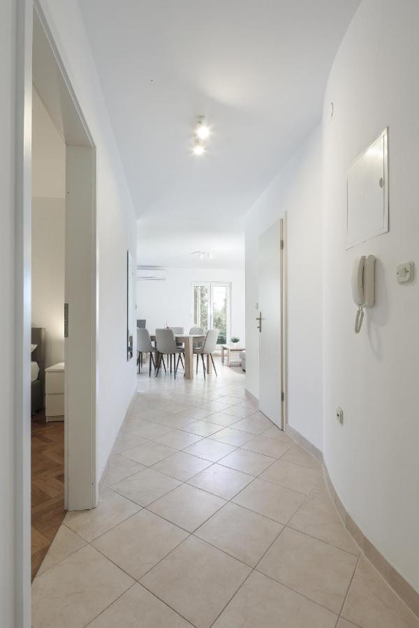 Sea View By Moro 2 Apartment *